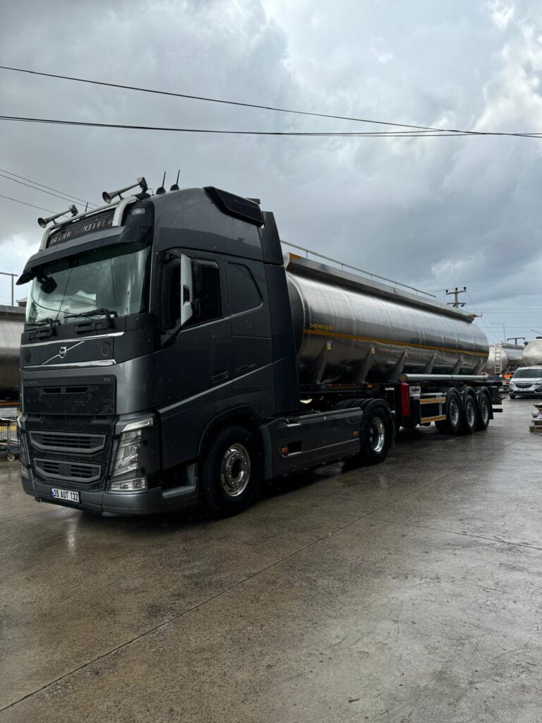 41f1c185-529f-45dd-8ba3-7b67a8dee061